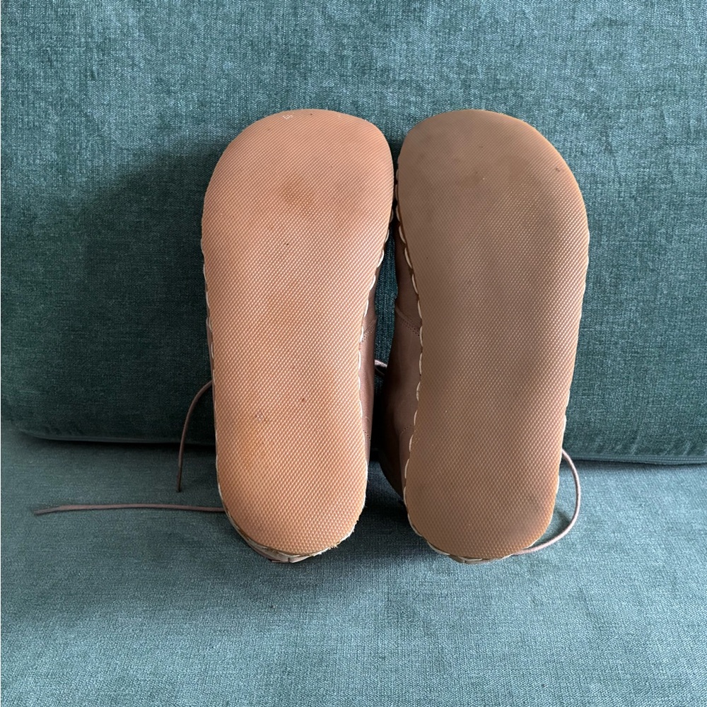 Men's Tan Leather Oxfords - Picture 5 of 5